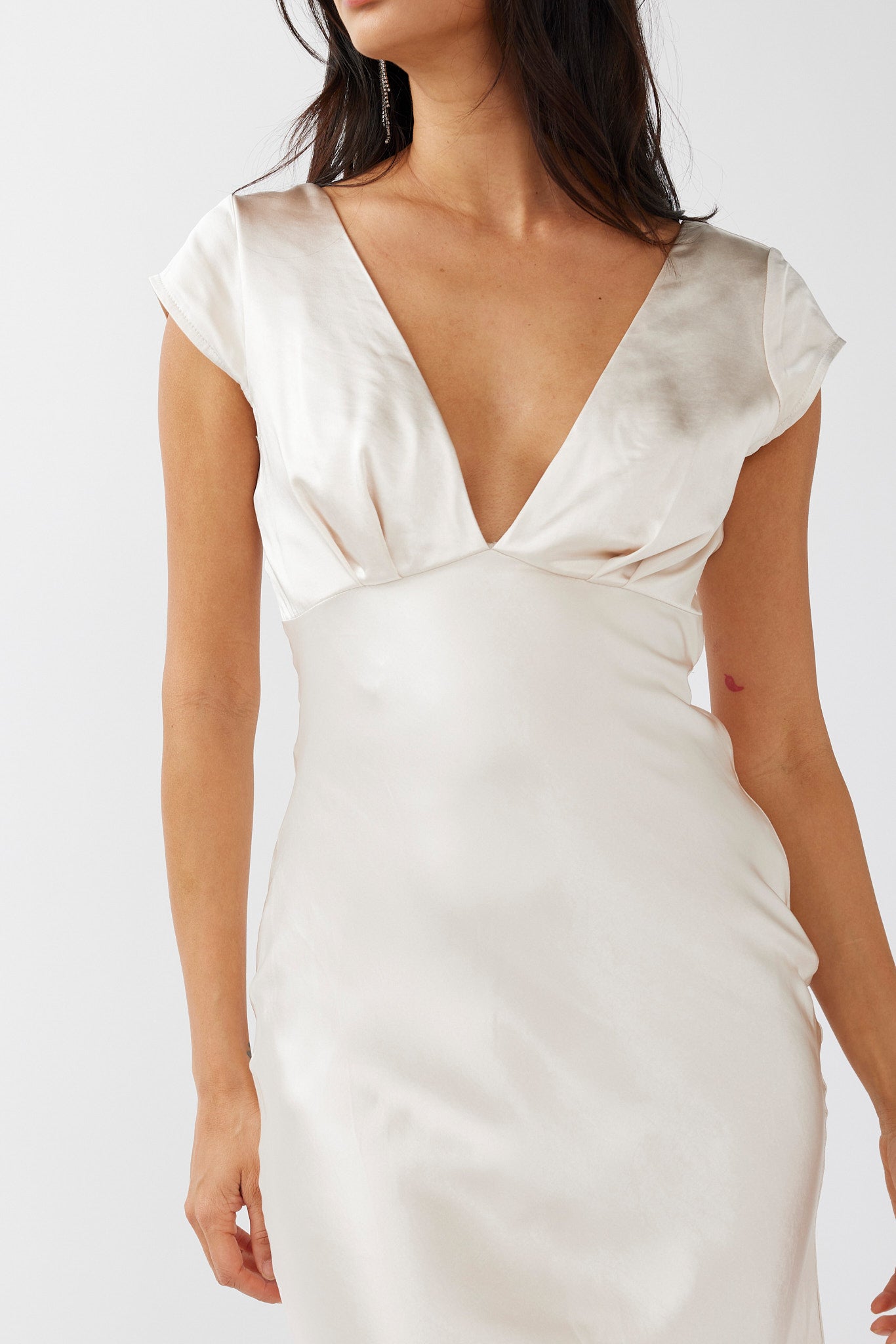 Shop The Lucinda V Neck Twist Back Midi Dress Champagne Selfie Leslie