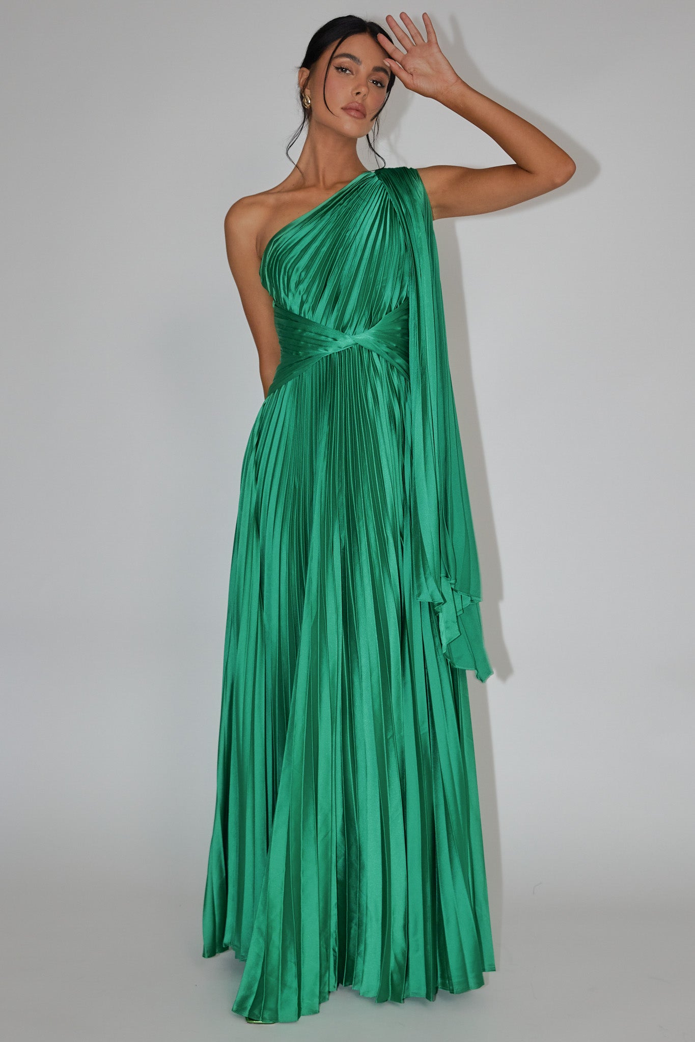 Shop the Laxmi Accordion Pleat Maxi Dress Kelly Green Selfie Leslie Australia