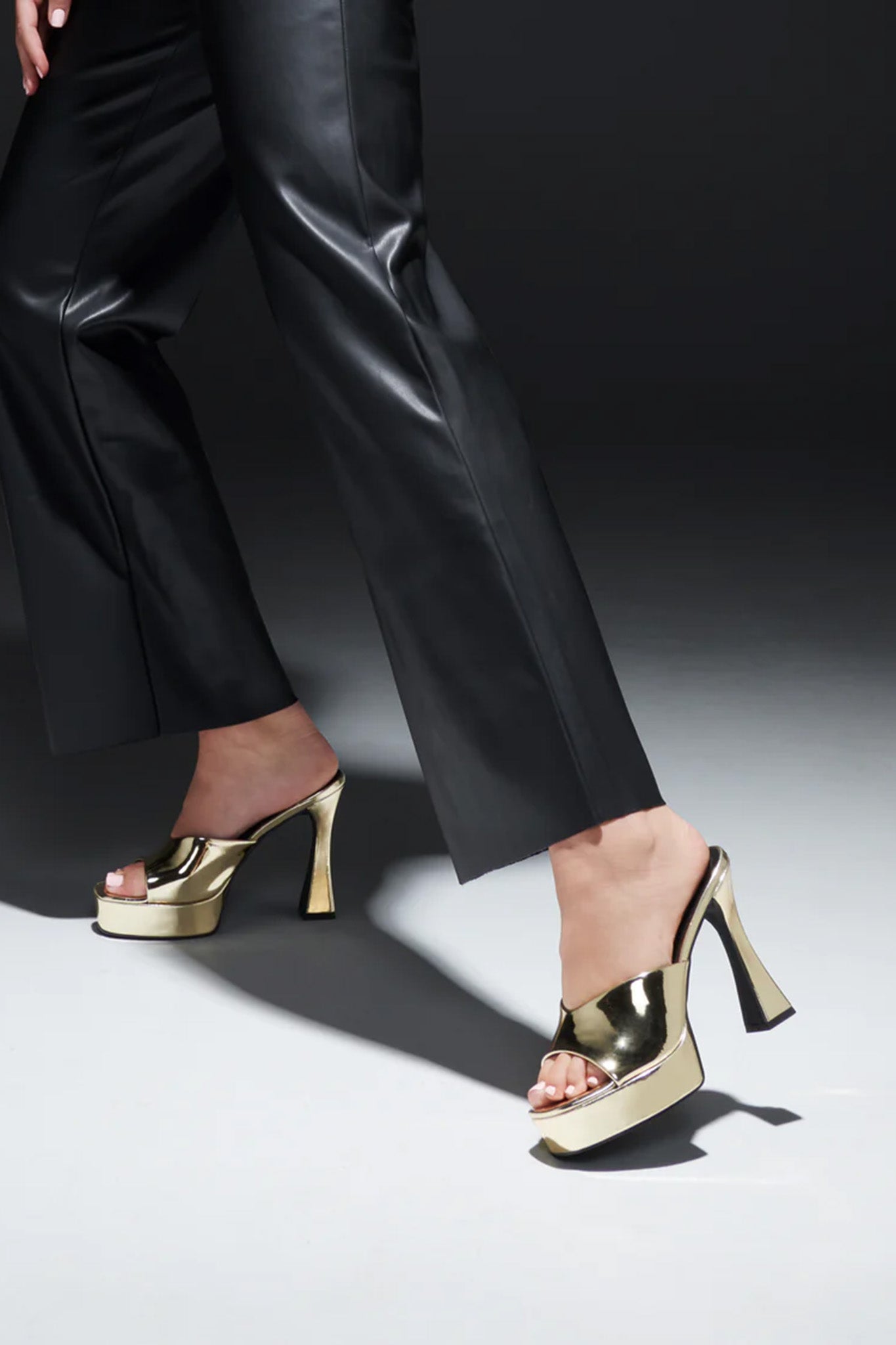 Therapy mules store