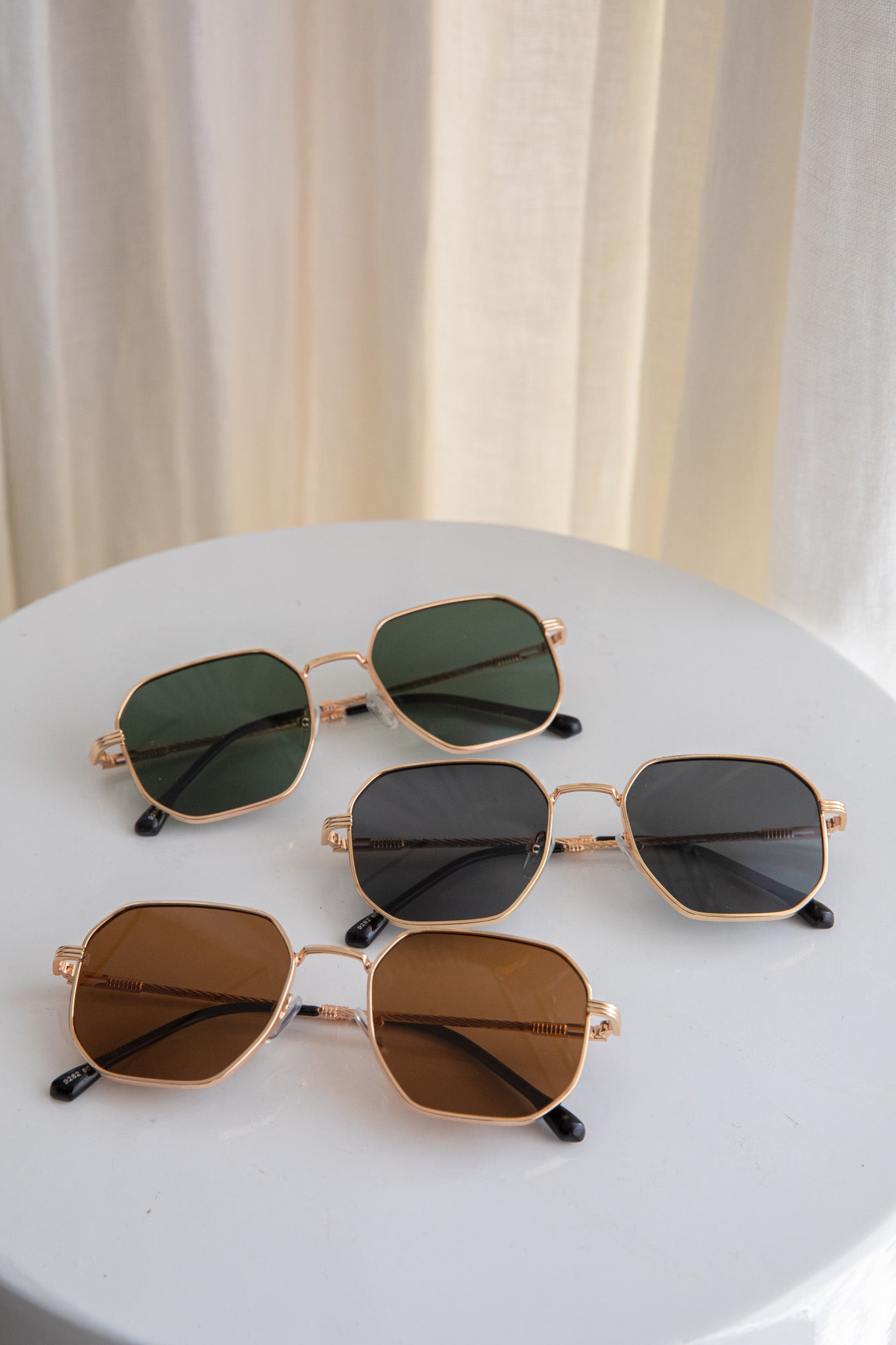 Shop the Sahara Aviator Sunglasses Dark Green | Selfie Leslie Australia
