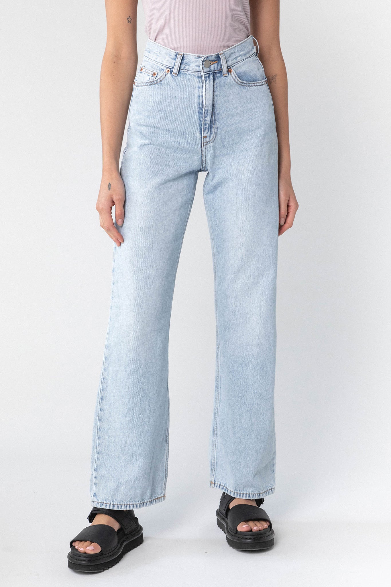 Shop the DR DENIM Echo Jeans Bleach Sky | Selfie Leslie Australia